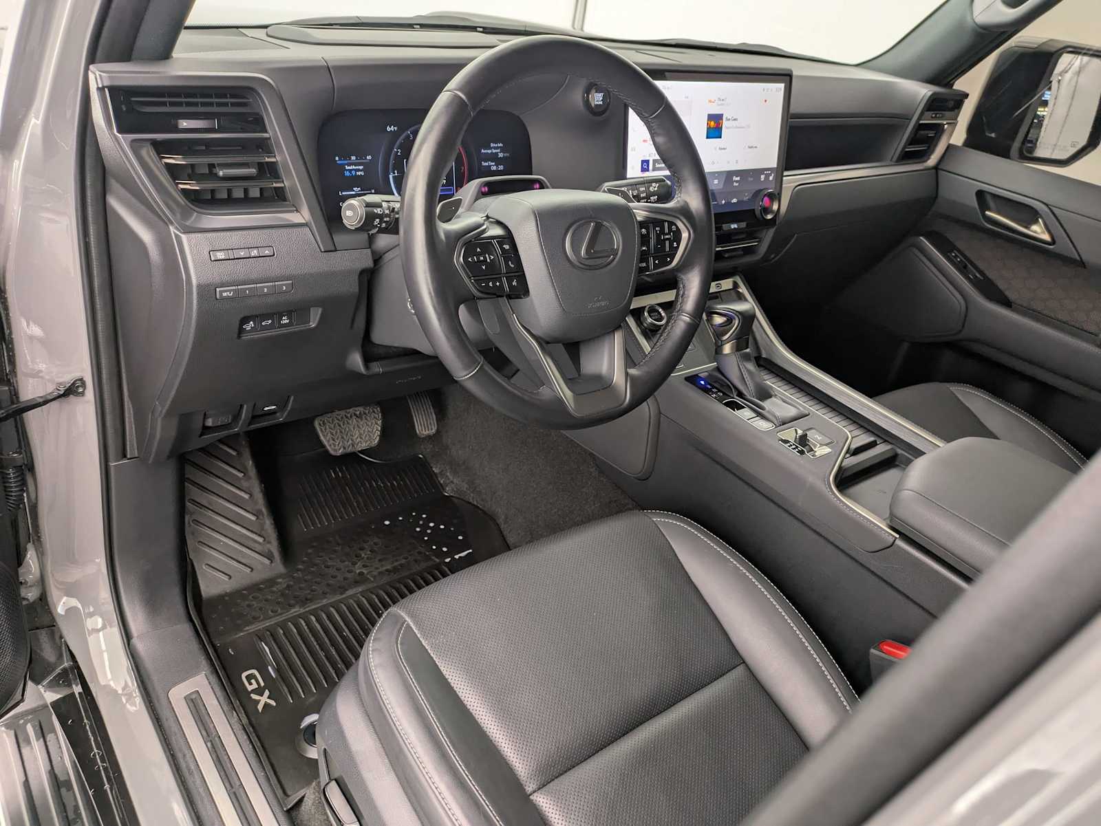 Thumbnail: 2024 Lexus GX - 2