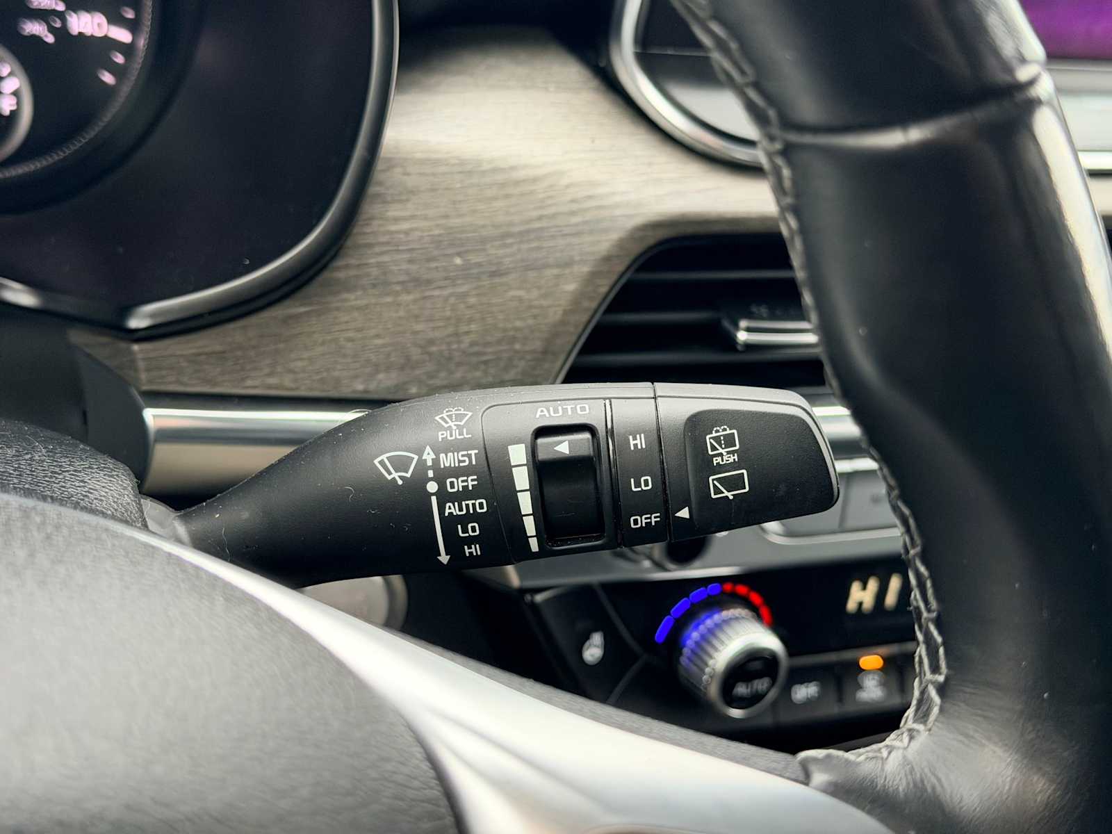 Thumbnail: 2022 Kia Telluride - 25