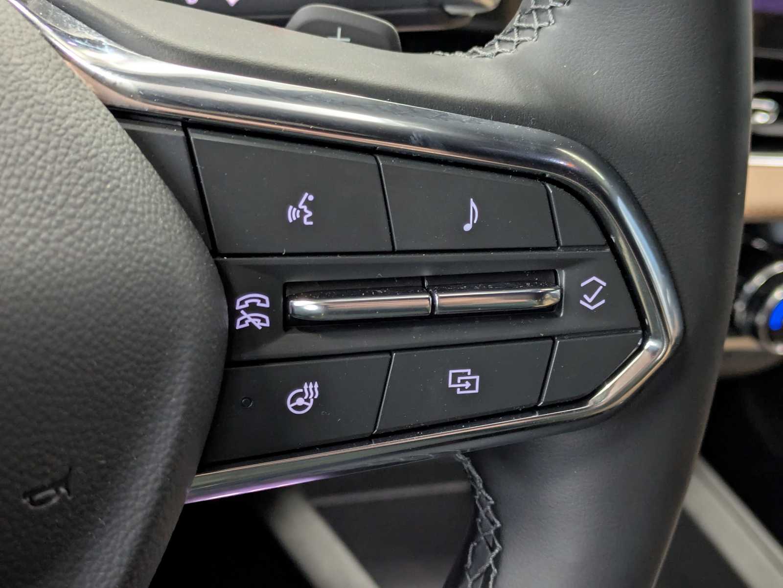 Thumbnail: 2026 Chevrolet Equinox - 25