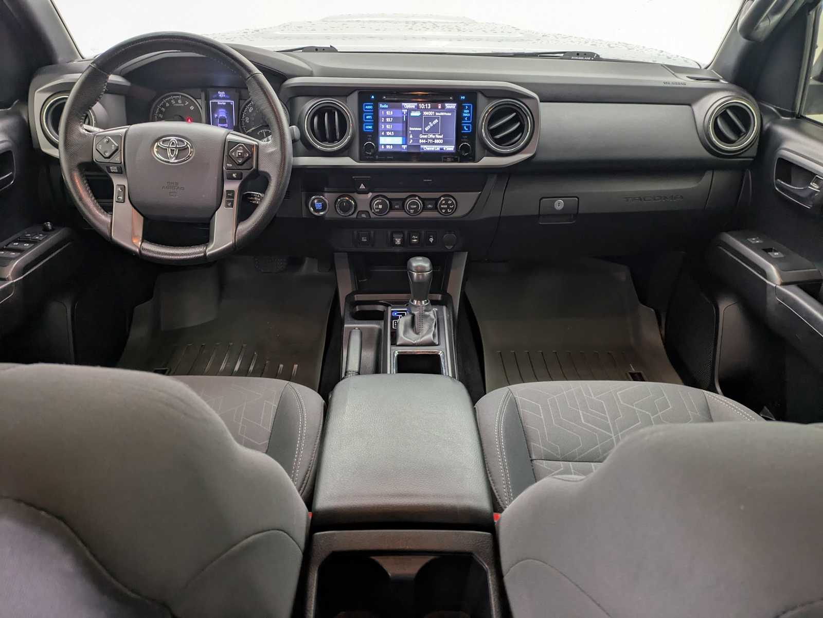 Thumbnail: 2019 Toyota Tacoma - 17