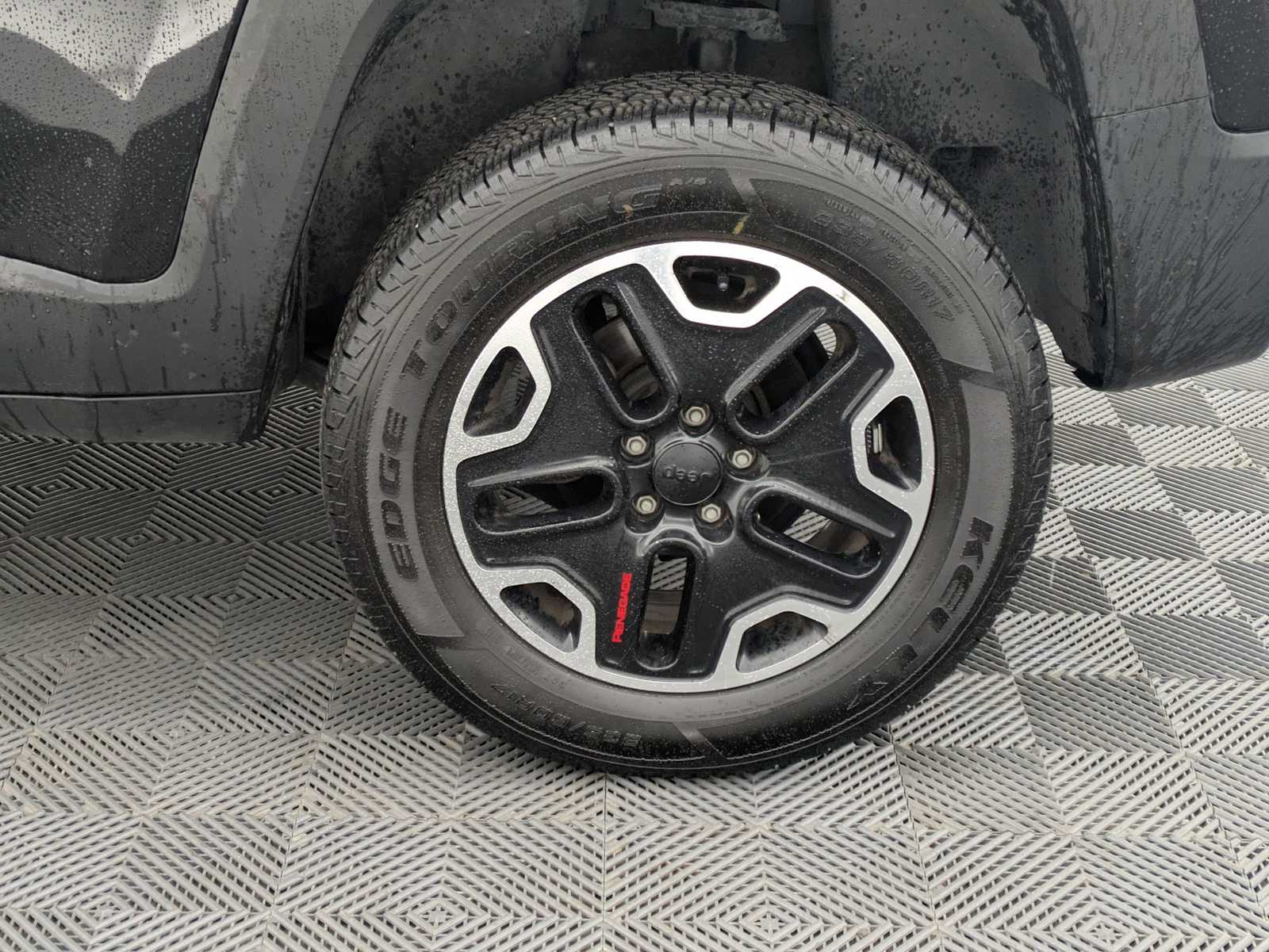 Thumbnail: 2016 Jeep Renegade - 16