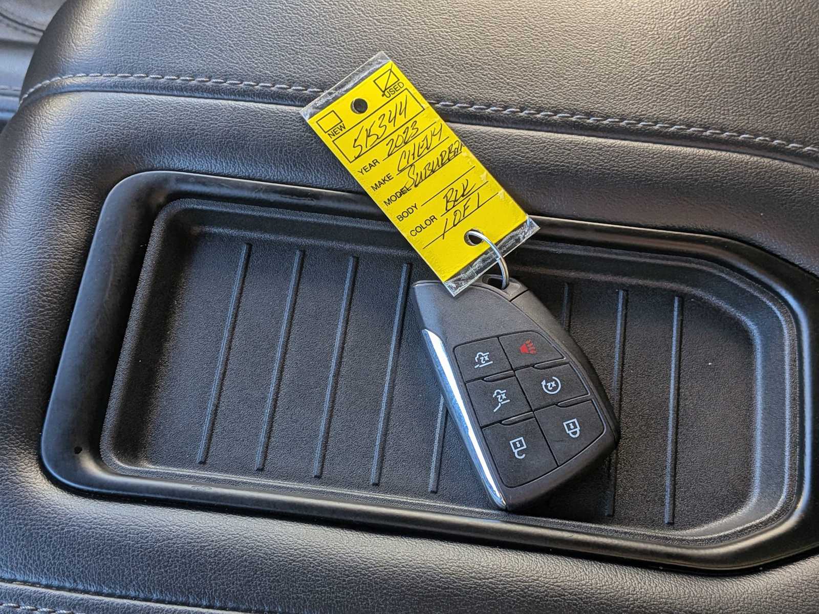 Thumbnail: 2023 Chevrolet Suburban - 34