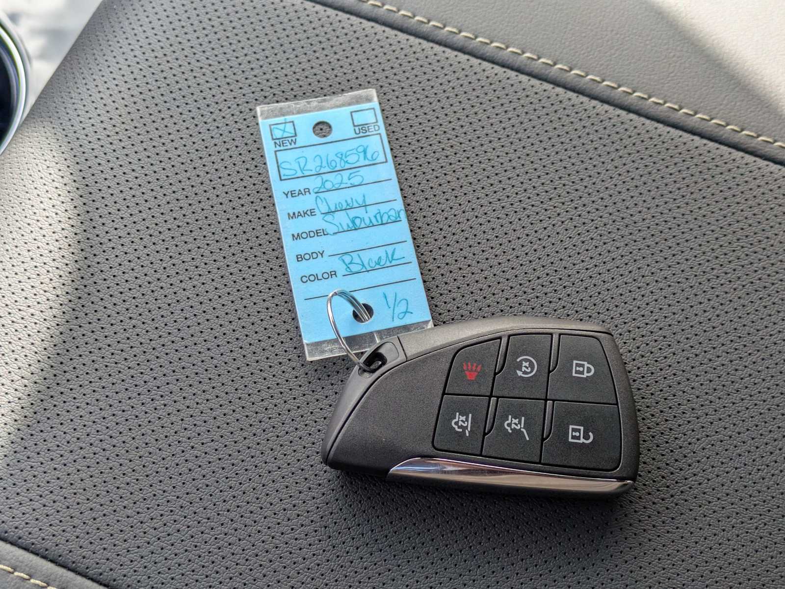 Thumbnail: 2025 Chevrolet Suburban - 35