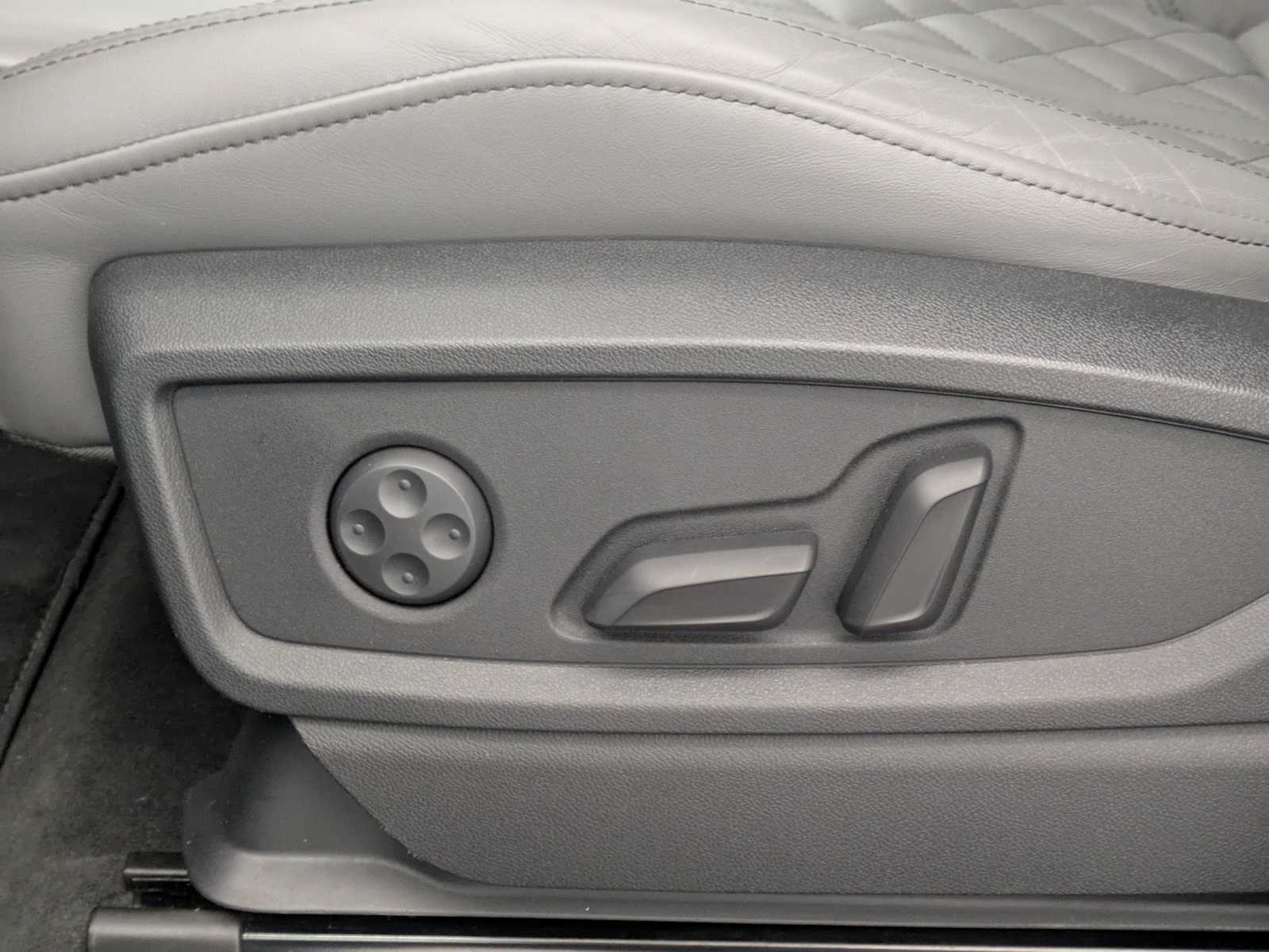 2021 Audi SQ5 Premium 17