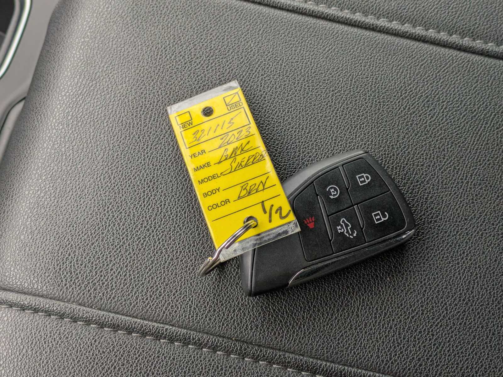 Thumbnail: 2023 GMC Sierra 1500 - 33