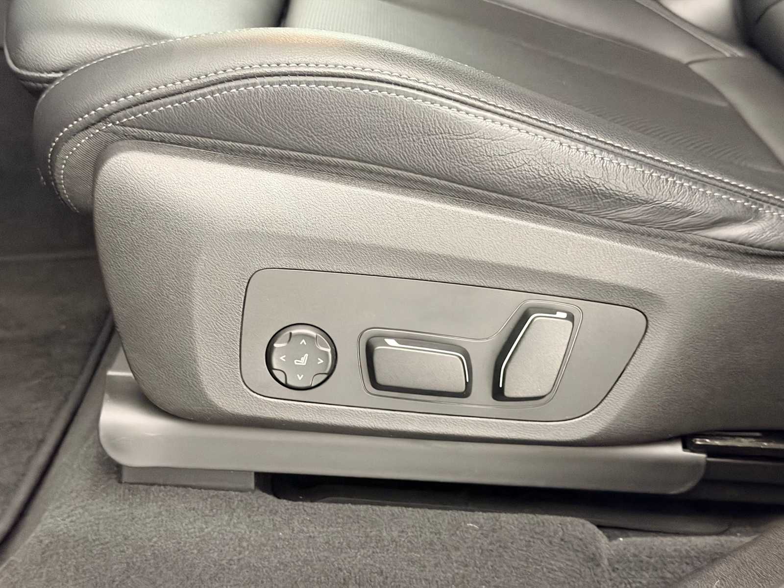 Thumbnail: 2024 BMW X3 - 18