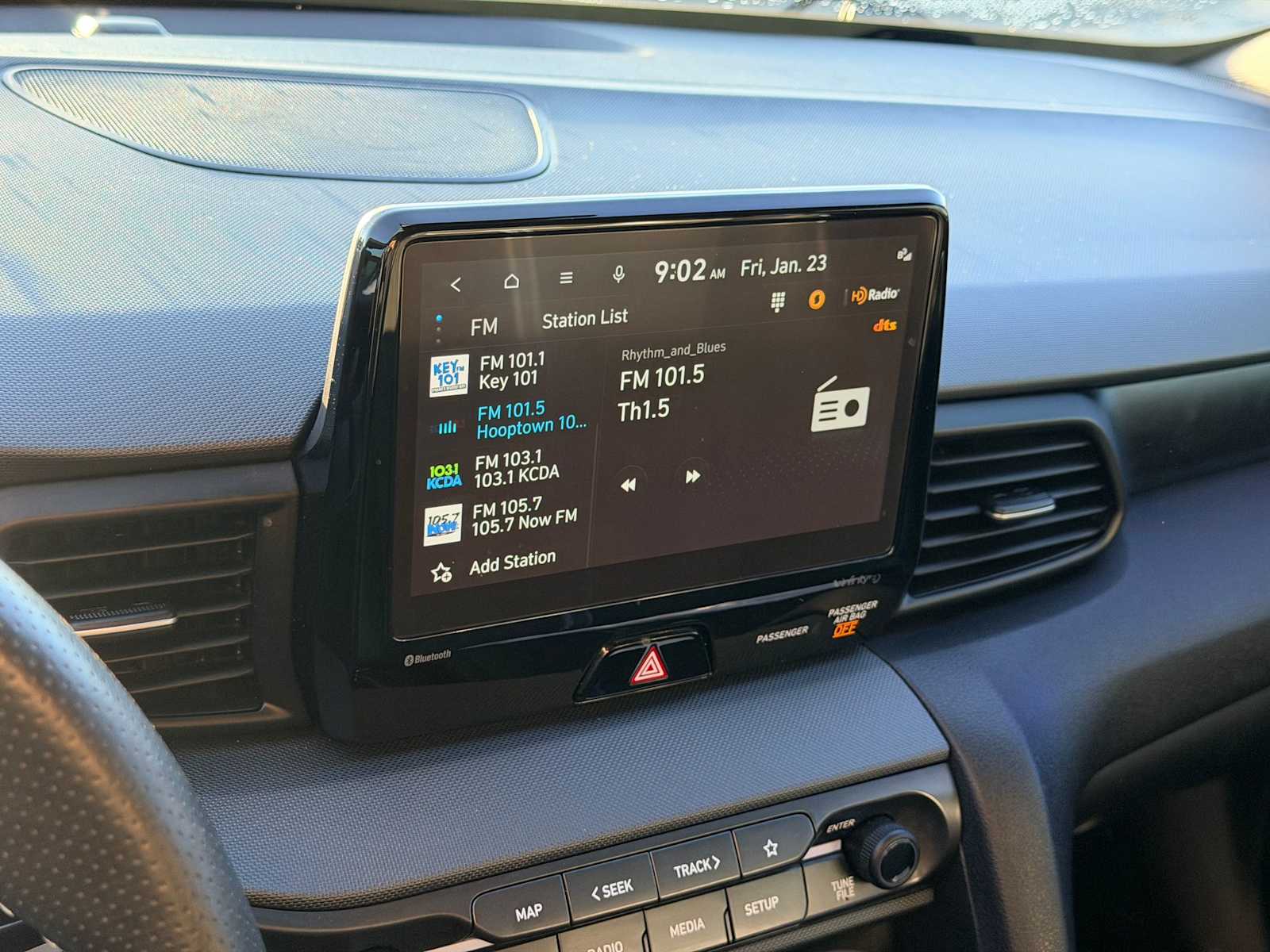 Thumbnail: 2022 Hyundai Veloster - 28