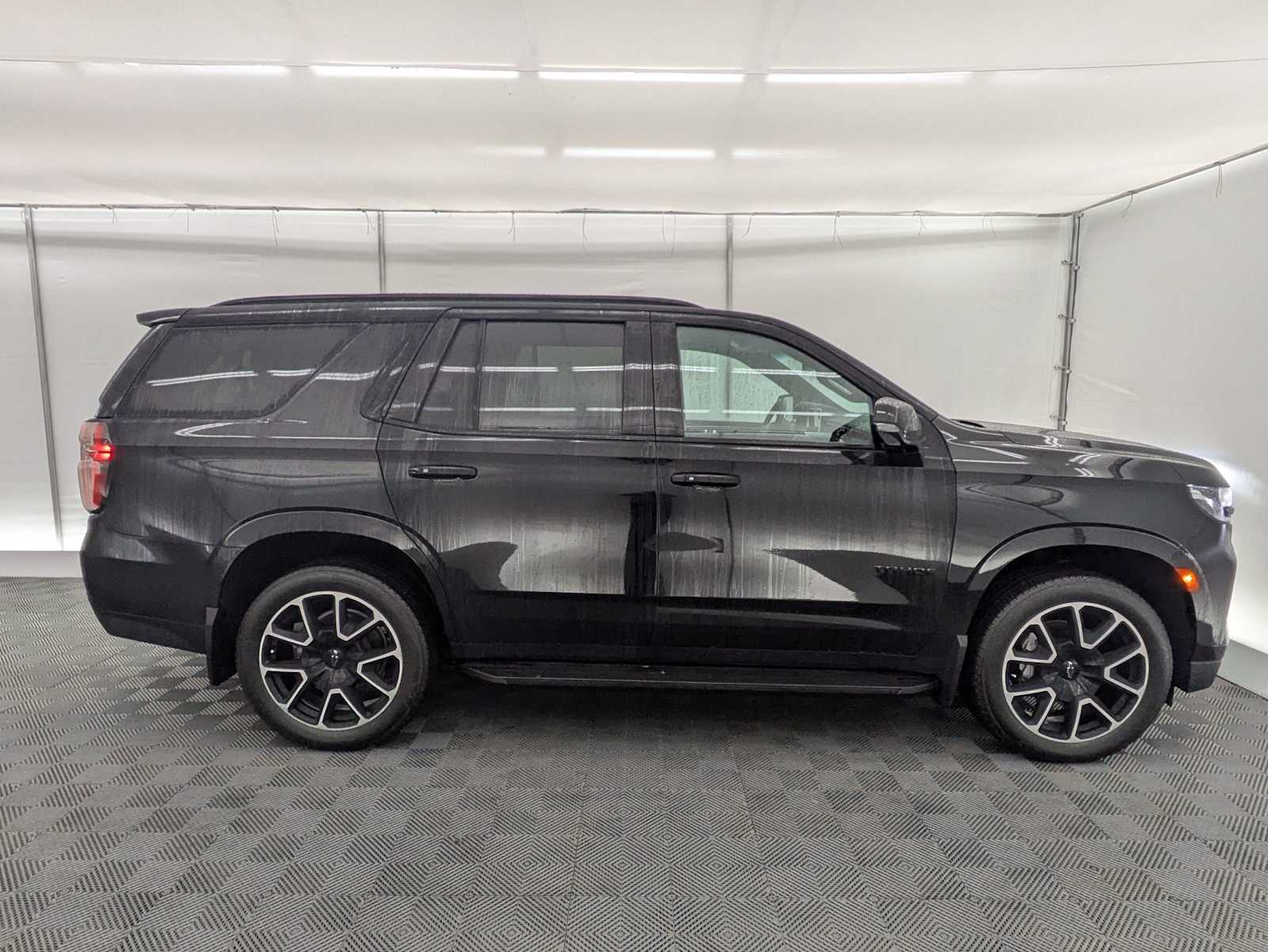 Thumbnail: 2023 Chevrolet Tahoe - 7