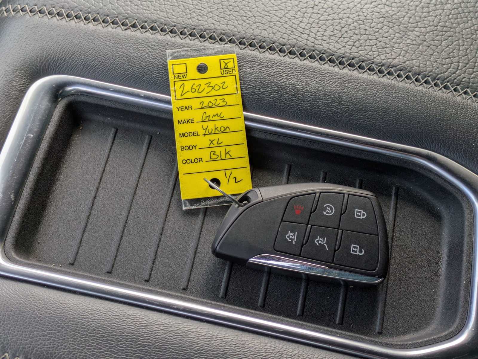 Thumbnail: 2023 GMC Yukon XL - 34