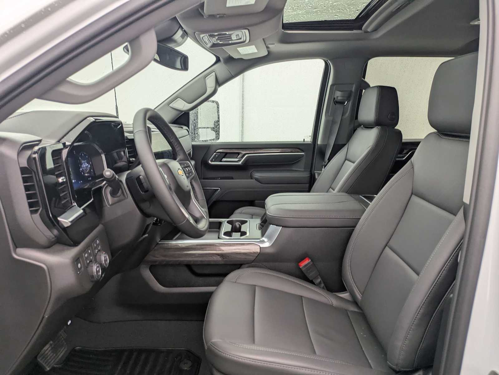 Thumbnail: 2026 Chevrolet Silverado 2500 - 20