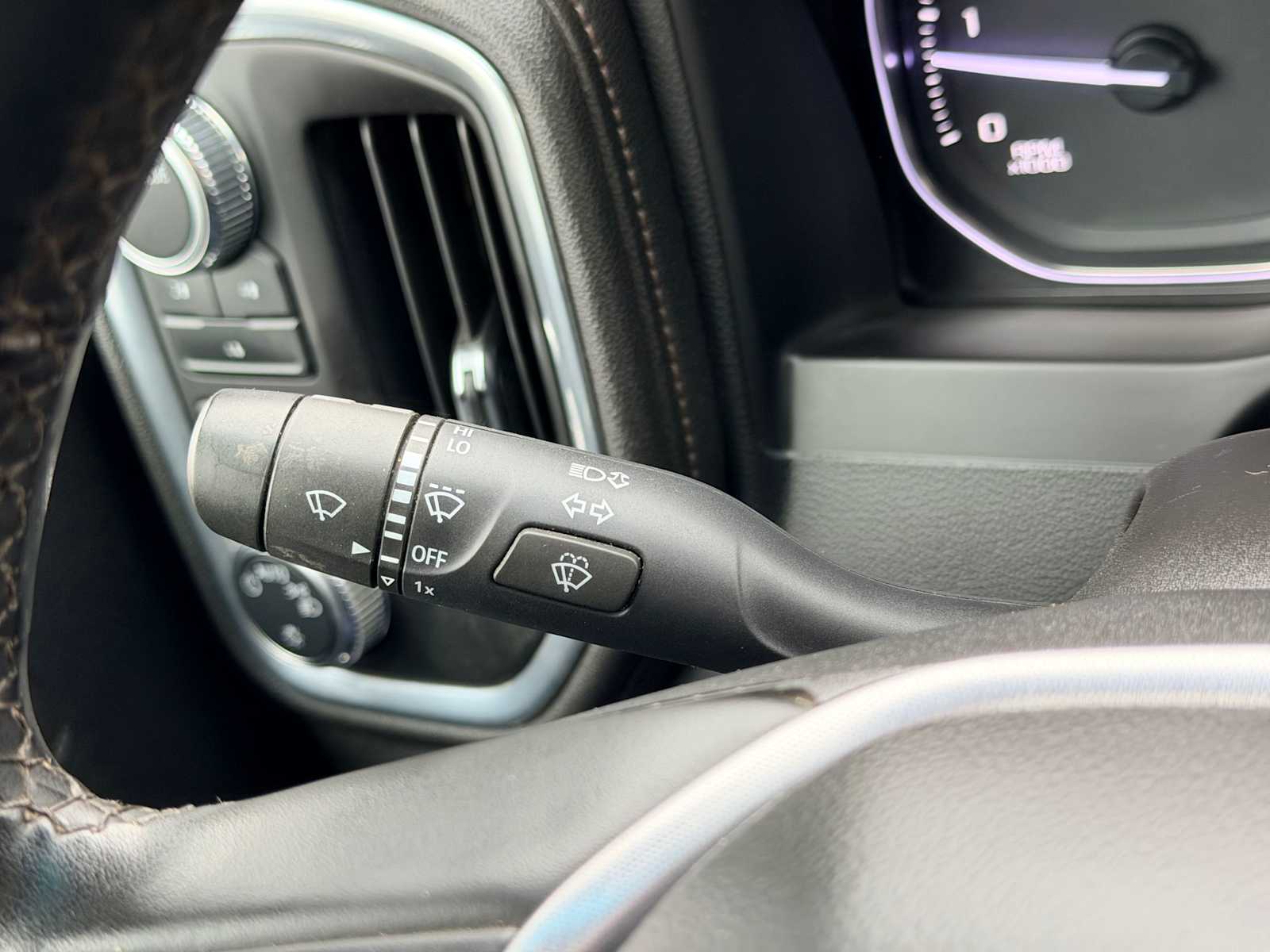 Thumbnail: 2023 GMC Sierra 3500 - 26