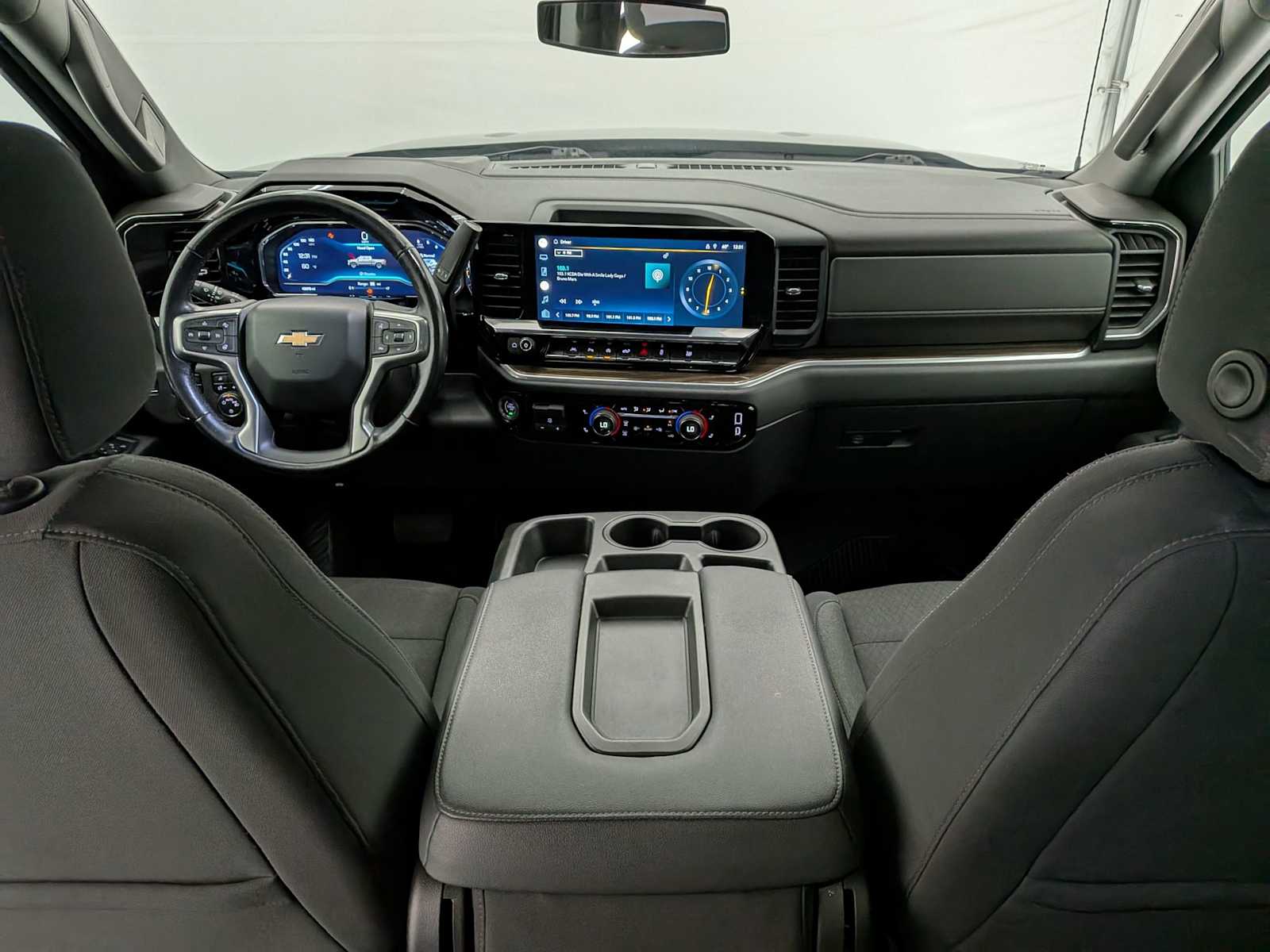 Thumbnail: 2022 Chevrolet Silverado 1500 - 18