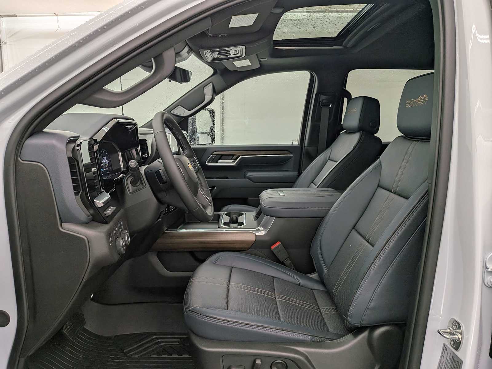 Thumbnail: 2026 Chevrolet Silverado 2500 - 19