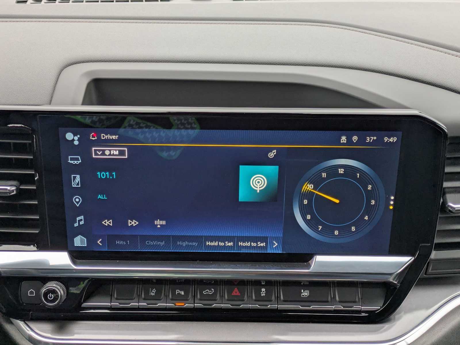 Thumbnail: 2024 Chevrolet Silverado 3500 - 31