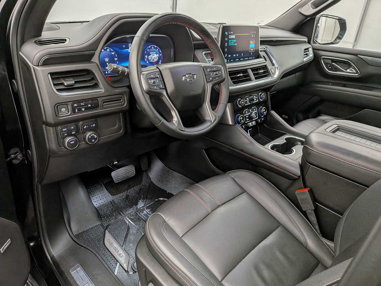 2024 Chevrolet Tahoe RST photo 2