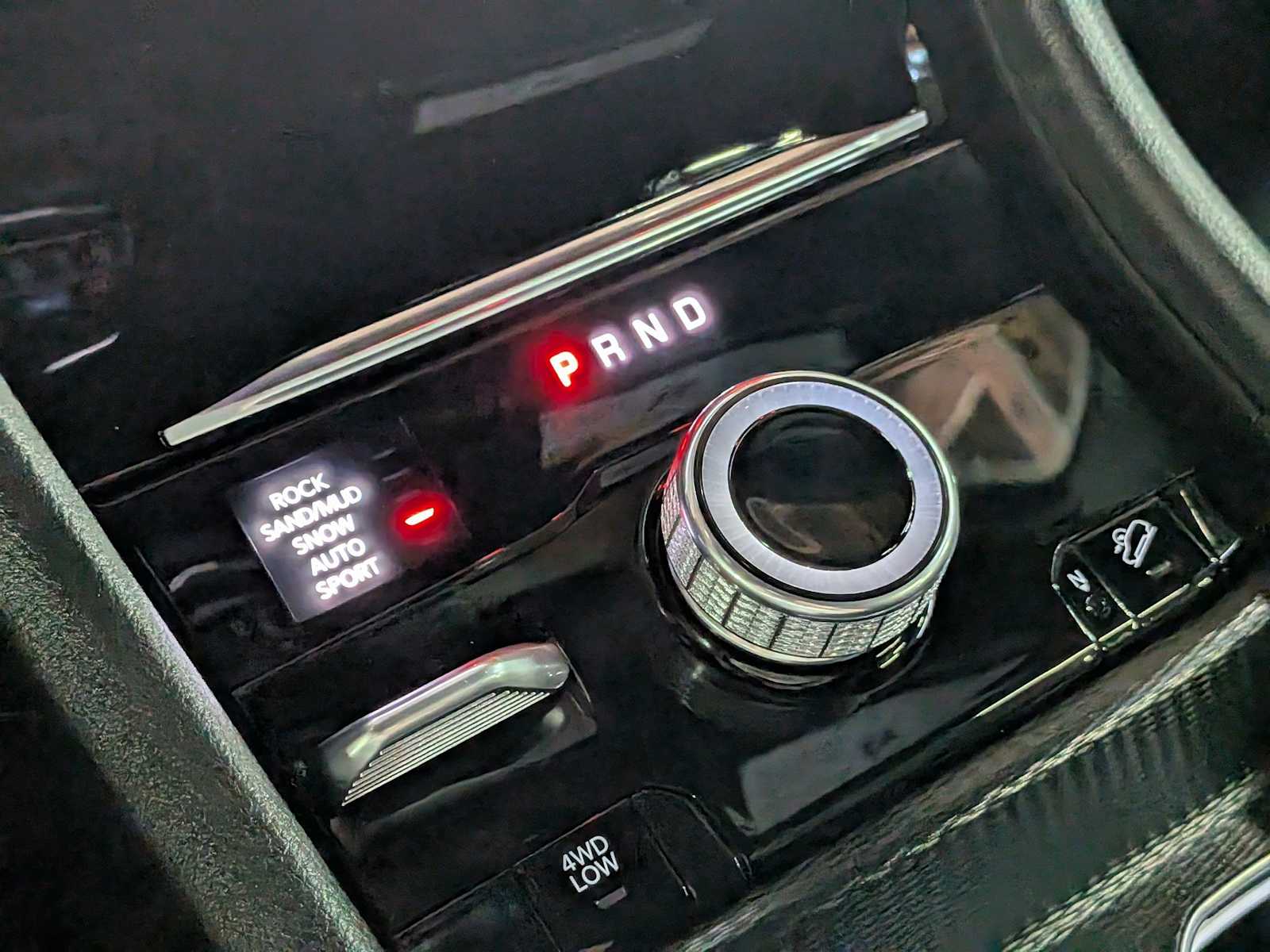 Thumbnail: 2024 Jeep Grand Cherokee - 35