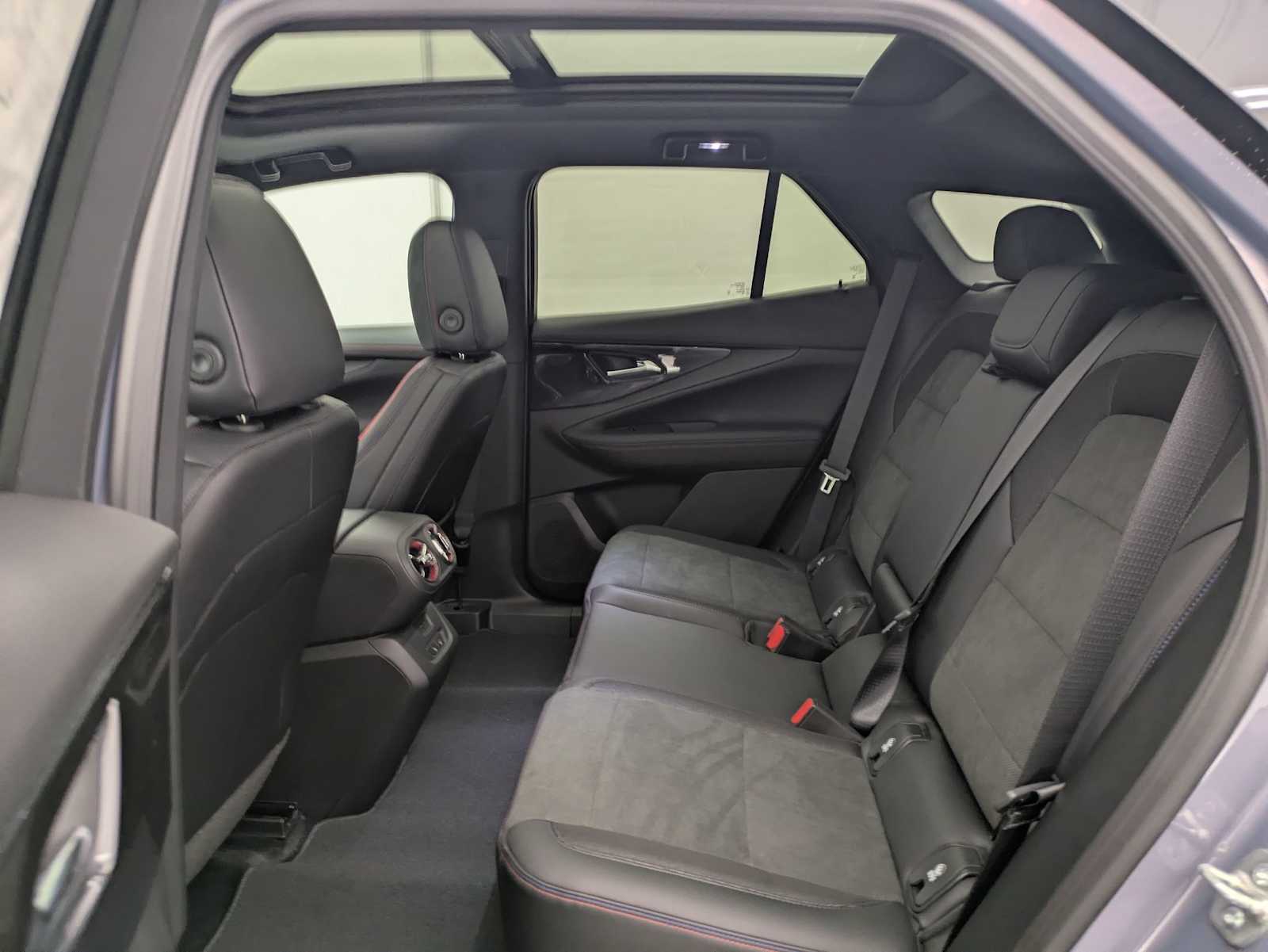 Thumbnail: 2026 Chevrolet Blazer EV - 21