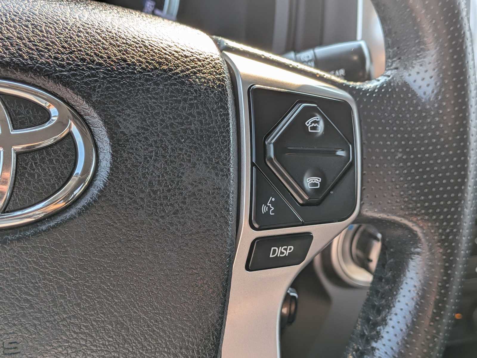 Thumbnail: 2016 Toyota 4Runner - 25