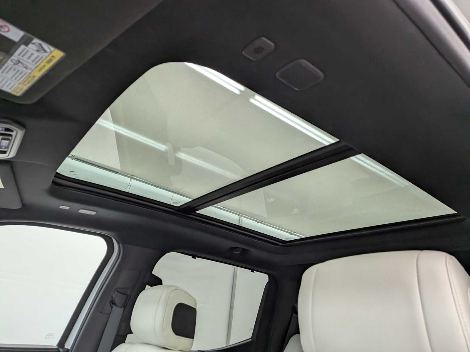 Thumbnail: 2022 Toyota Tundra - 21