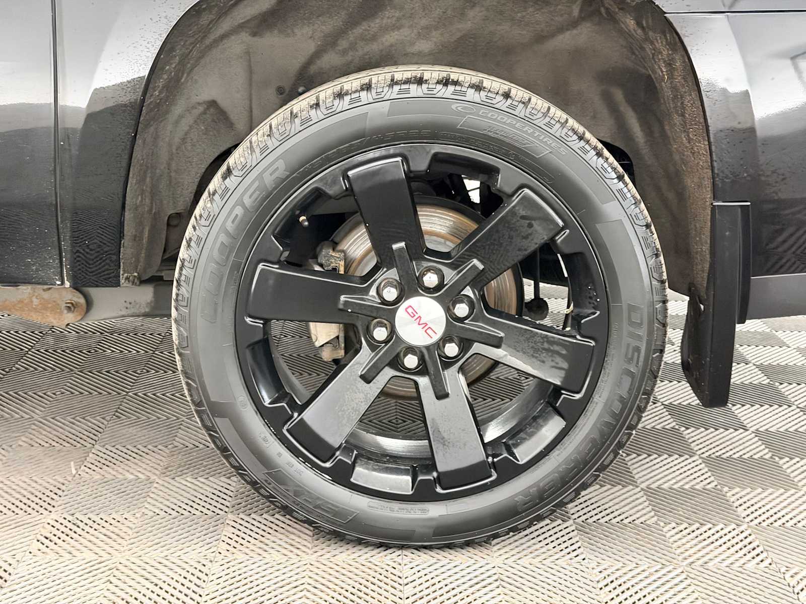 Thumbnail: 2016 GMC Yukon XL - 12