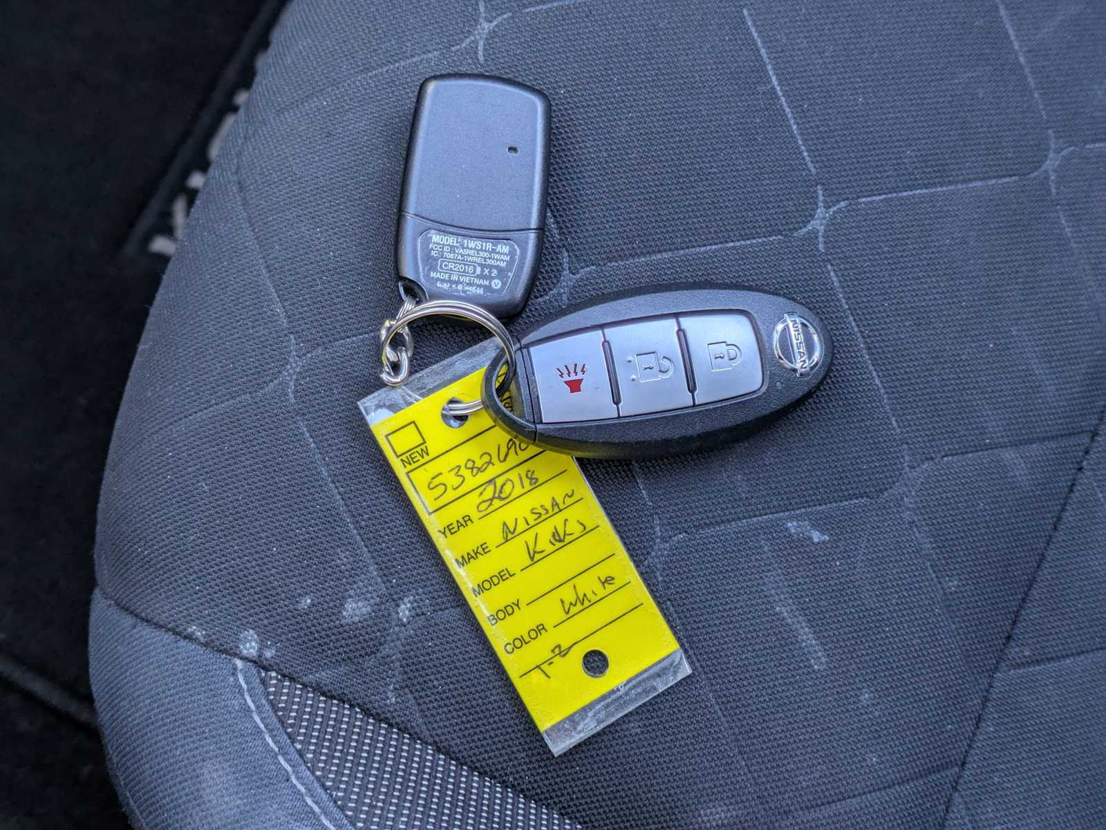 Thumbnail: 2018 Nissan Kicks - 33