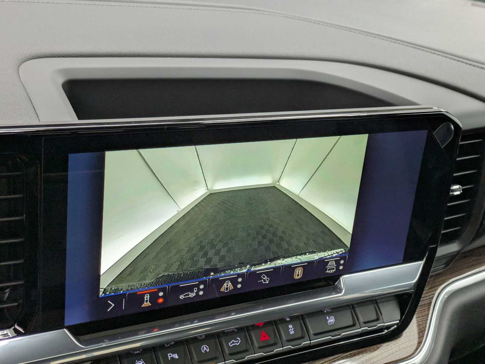 Thumbnail: 2026 Chevrolet Silverado 1500 - 29