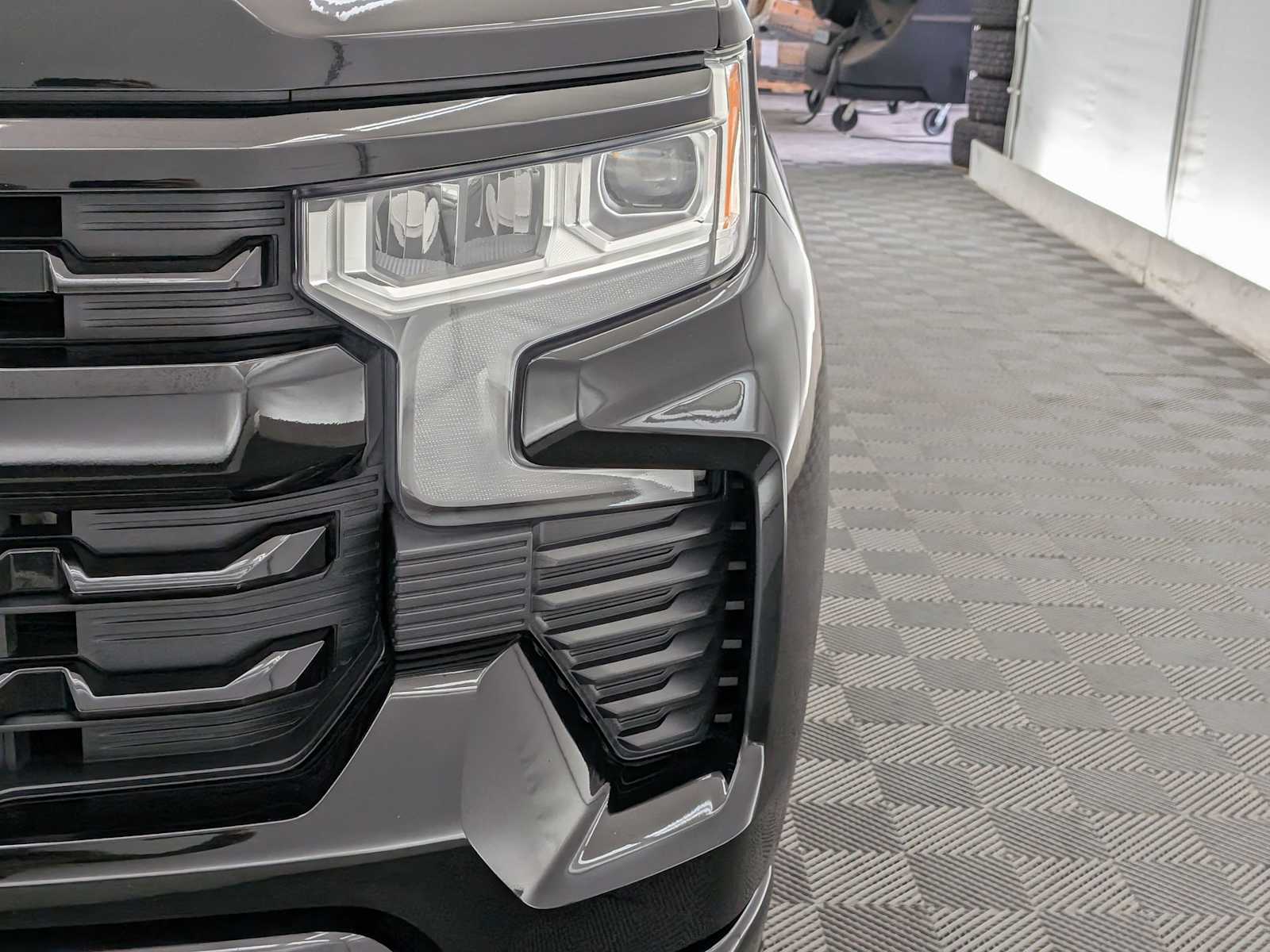 Thumbnail: 2023 Chevrolet Silverado 1500 - 10