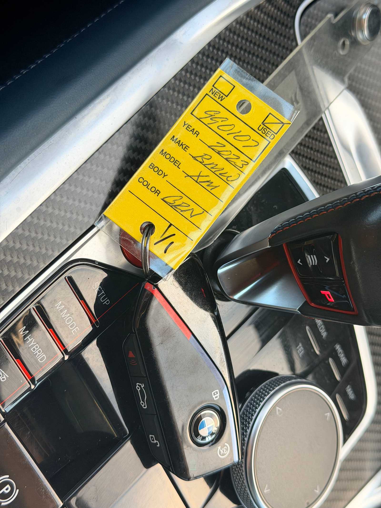 Thumbnail: 2023 BMW XM - 34