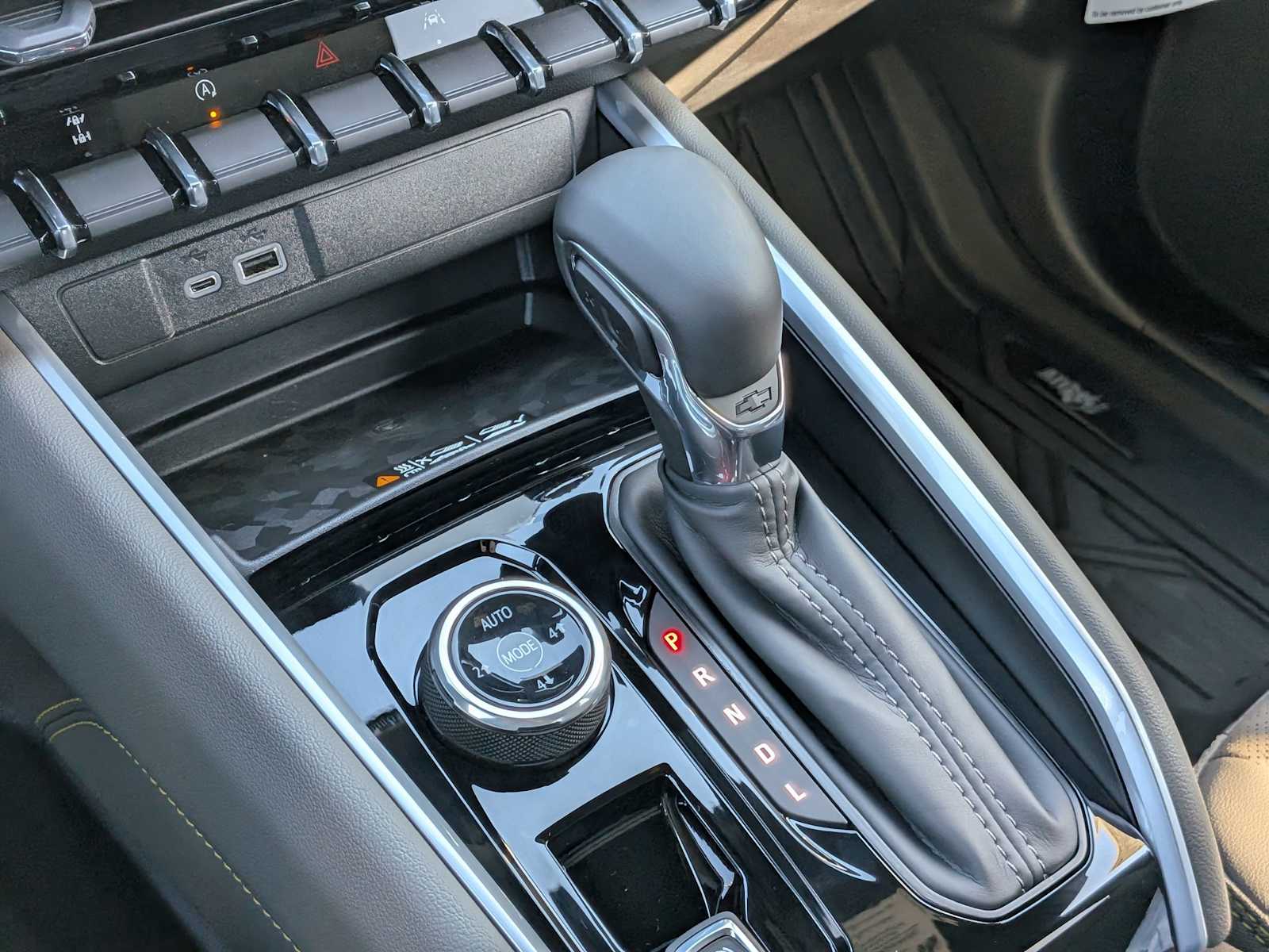 Thumbnail: 2026 Chevrolet Colorado - 34