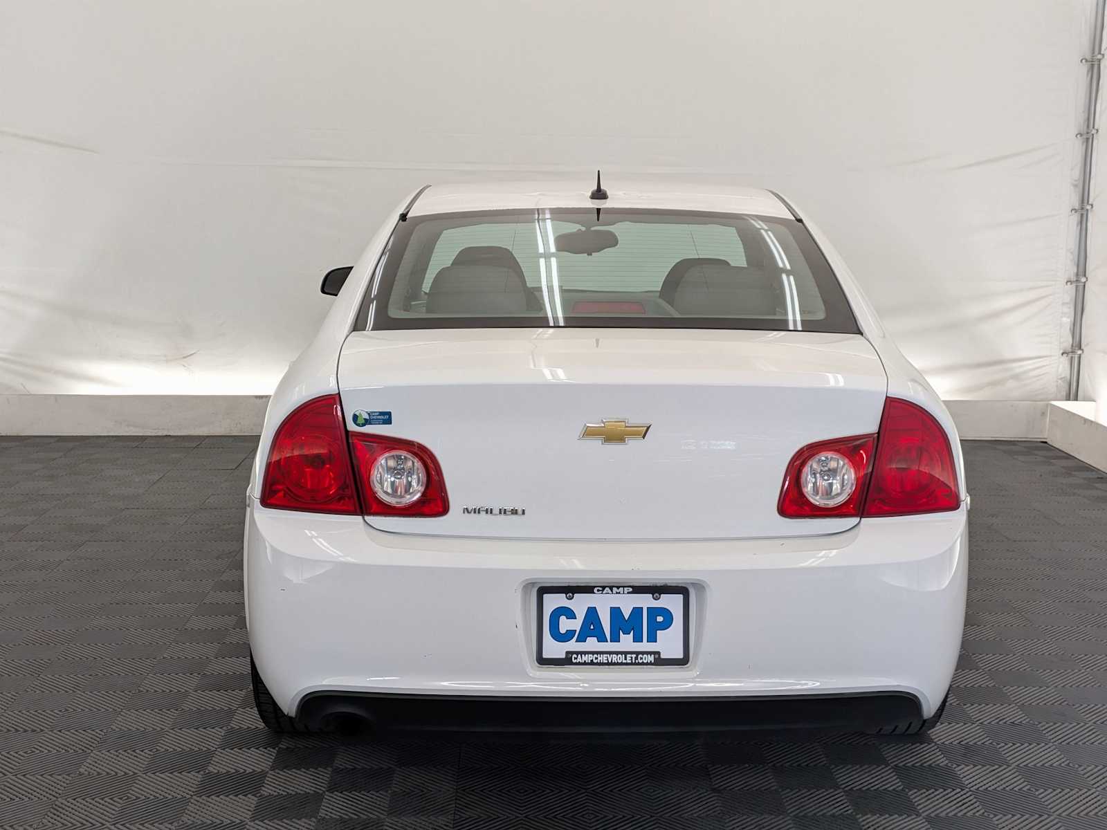 Thumbnail: 2011 Chevrolet Malibu - 5