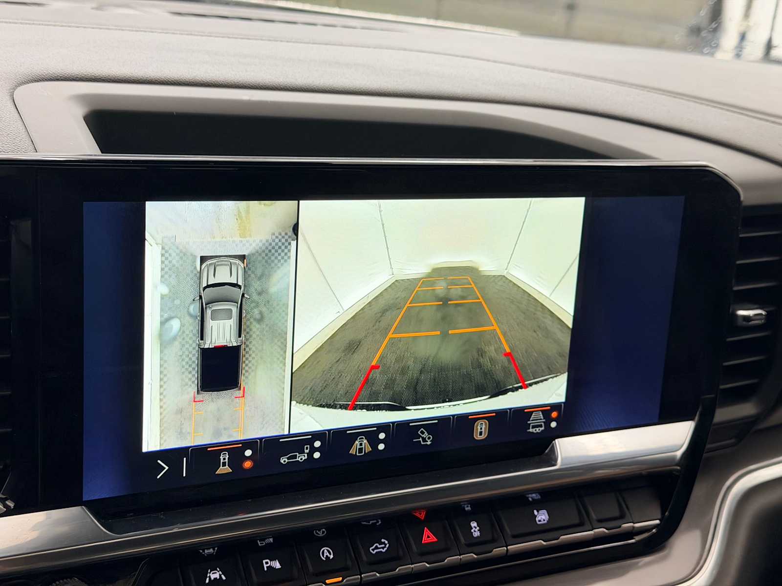 Thumbnail: 2024 Chevrolet Silverado 1500 - 31