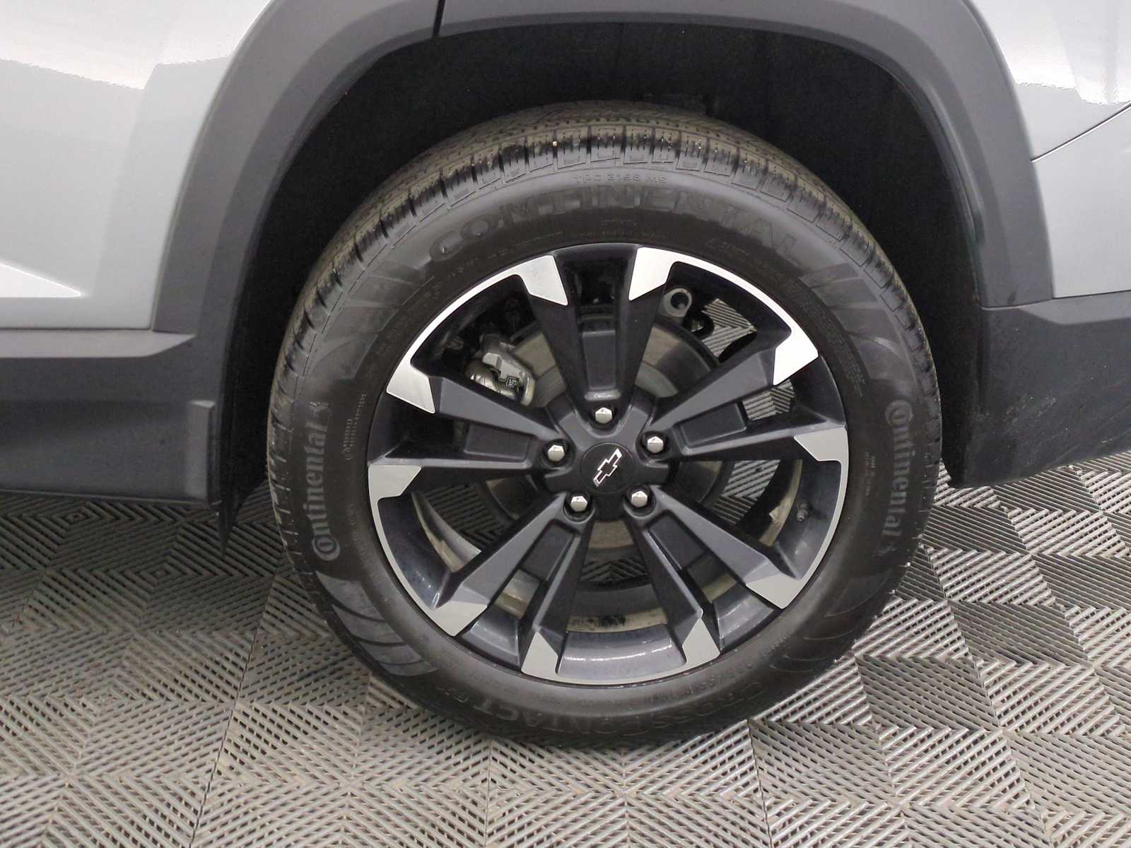 Thumbnail: 2025 Chevrolet Equinox - 12