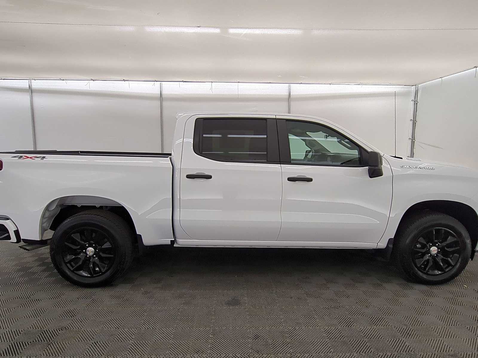 Thumbnail: 2025 Chevrolet Silverado 1500 - 7