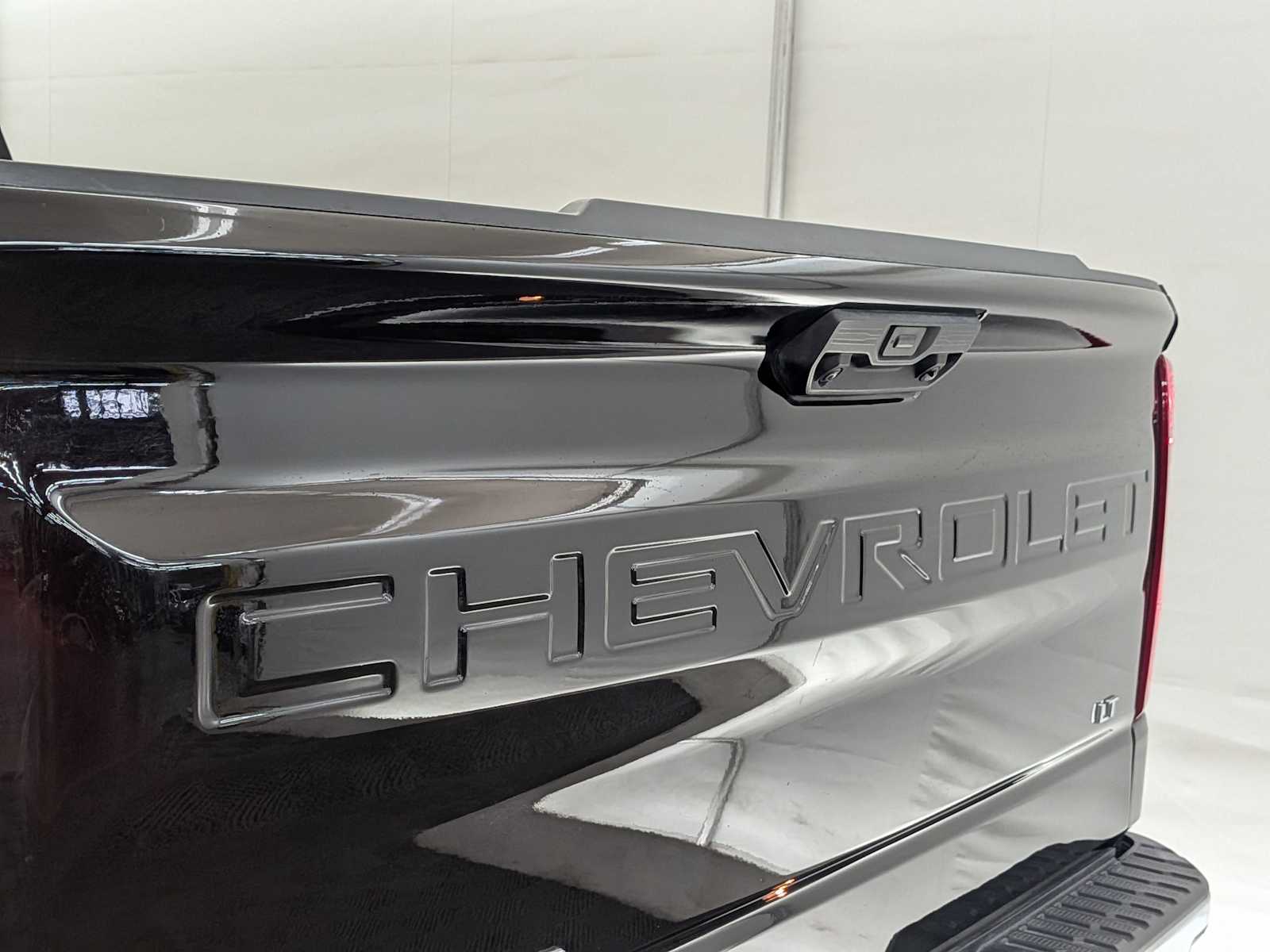 Thumbnail: 2023 Chevrolet Silverado 1500 - 13