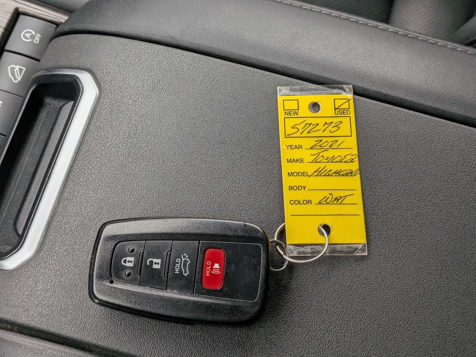 Thumbnail: 2021 Toyota Highlander - 36