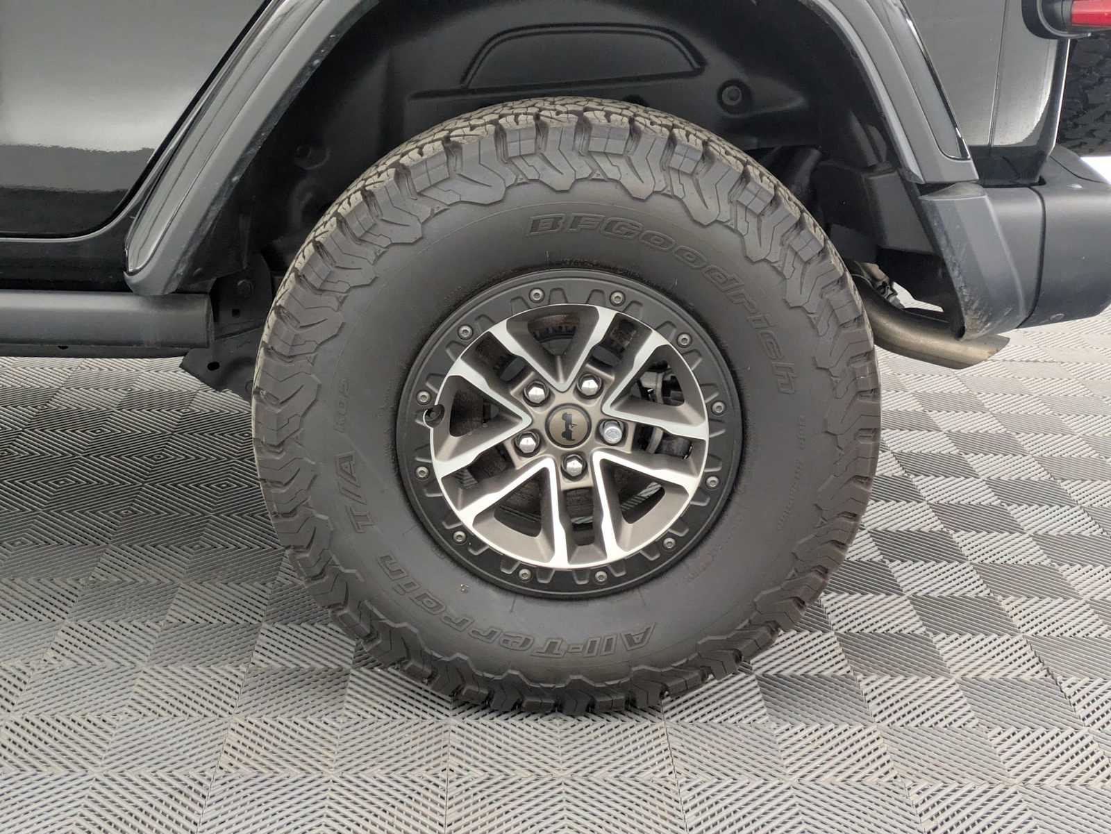 Thumbnail: 2024 Jeep Wrangler - 15