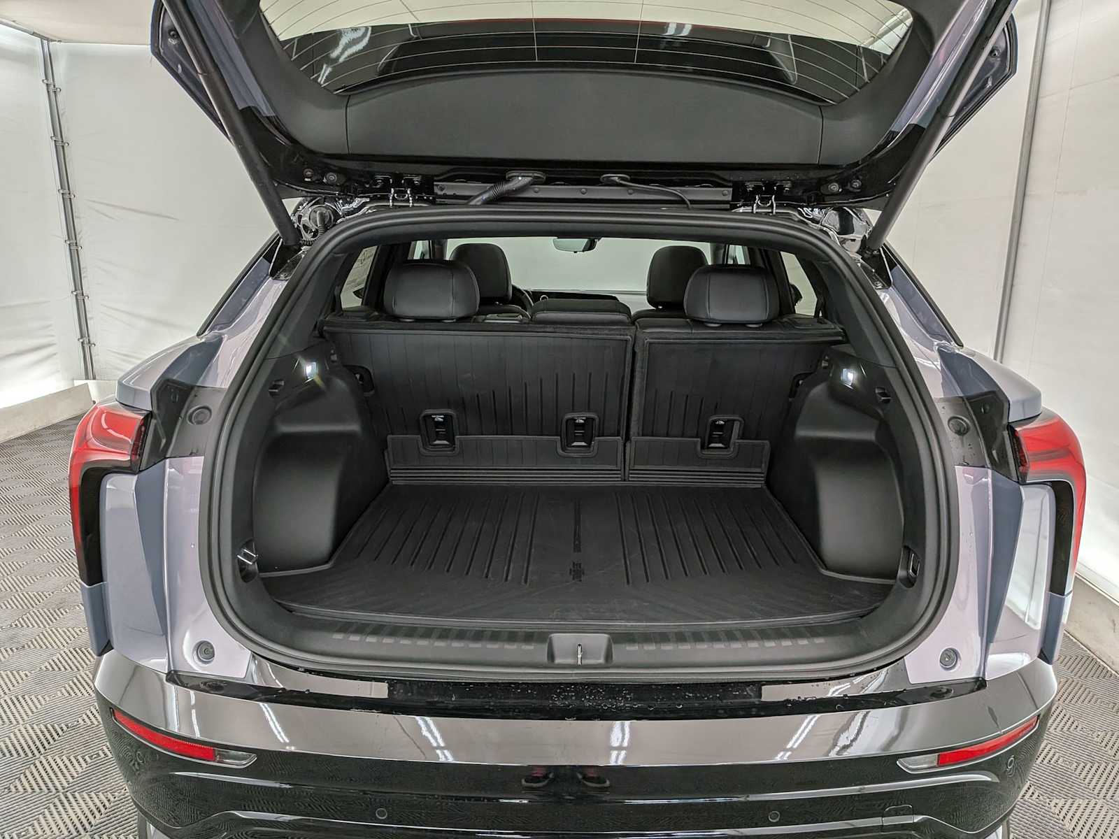 Thumbnail: 2026 Chevrolet Blazer EV - 33