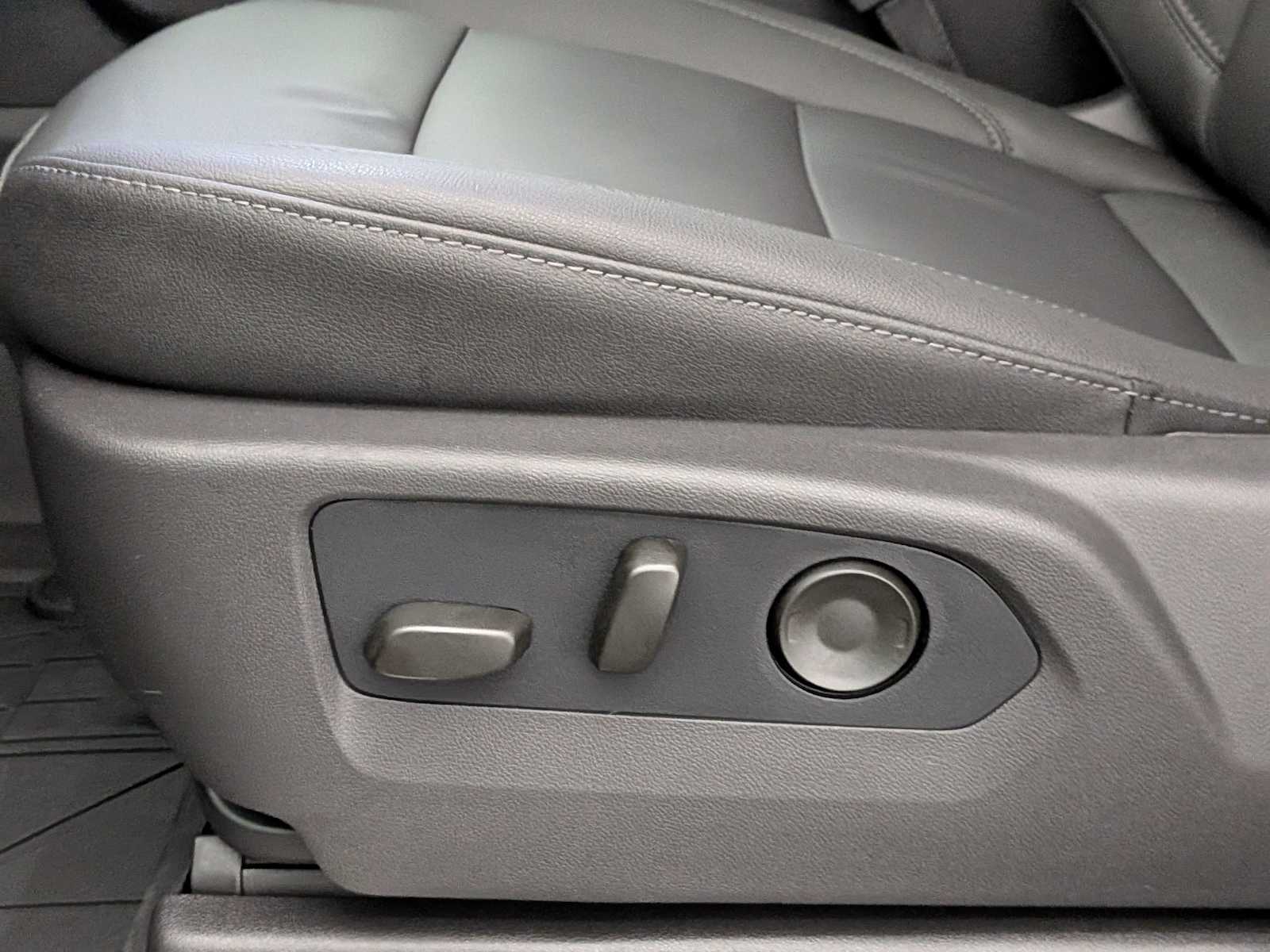 Thumbnail: 2026 Chevrolet Silverado 1500 - 20