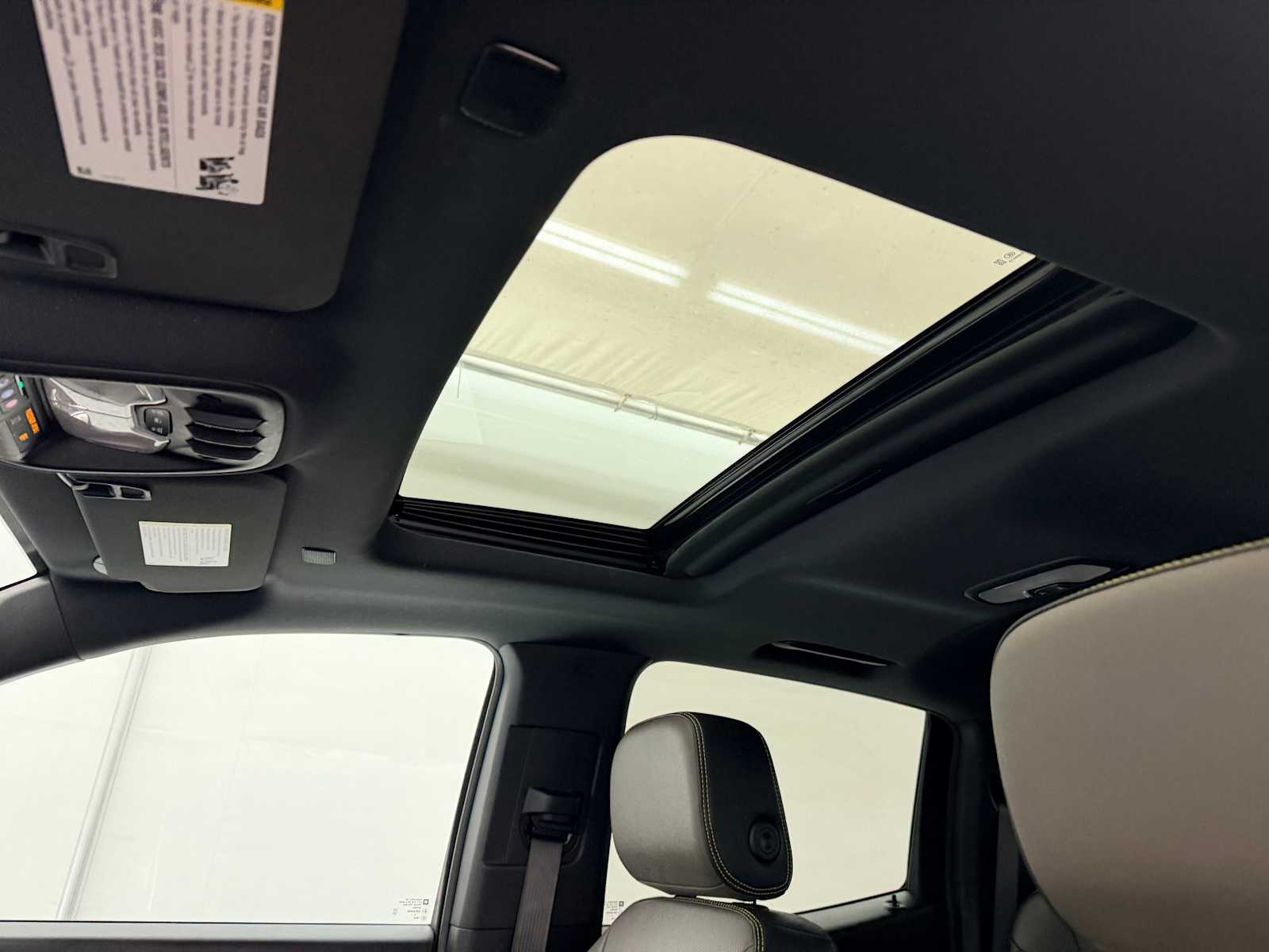 Thumbnail: 2024 Chevrolet Colorado - 20