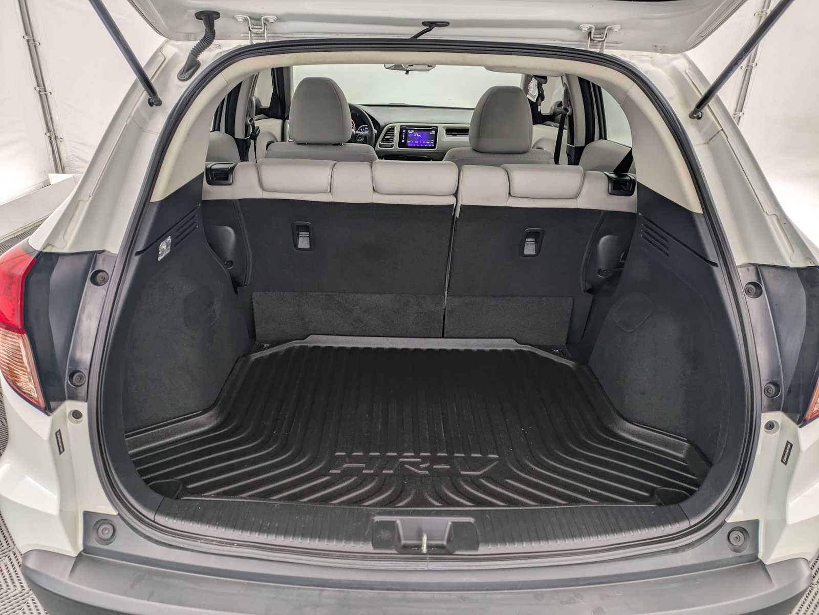 Thumbnail: 2018 Honda HR-V - 34