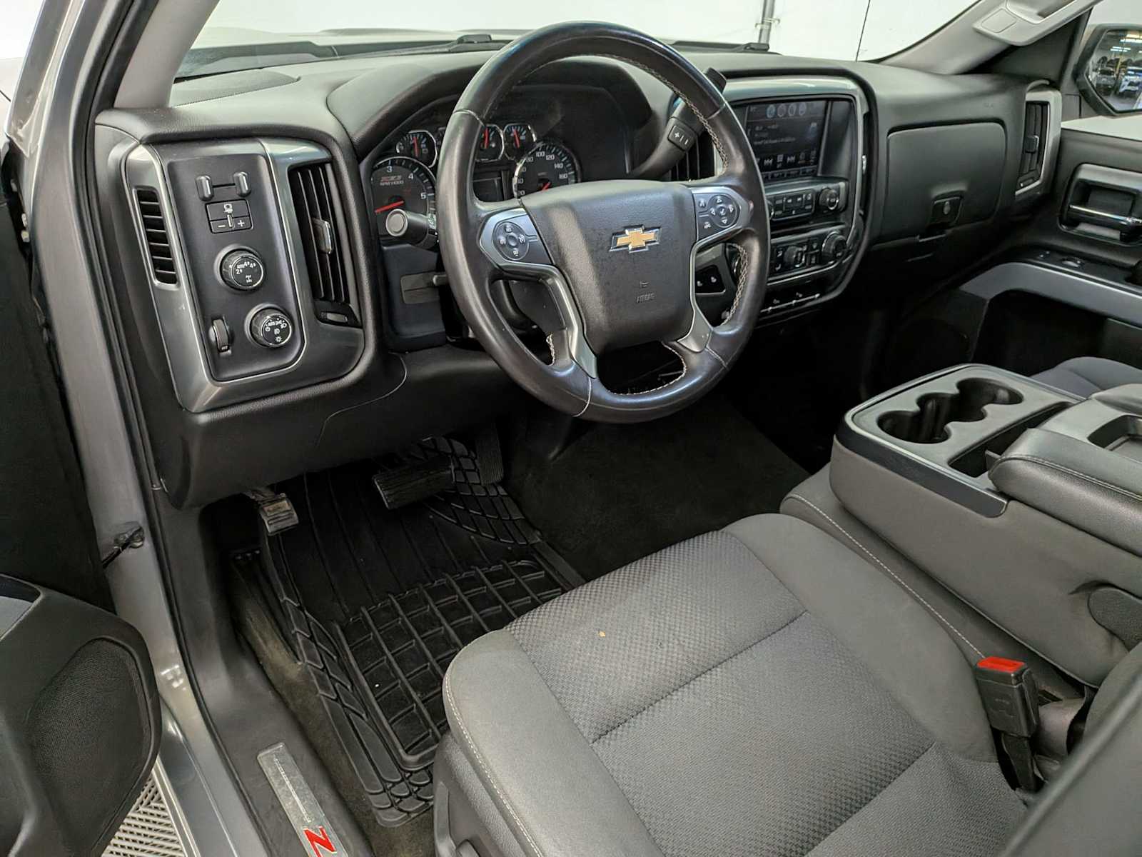 Thumbnail: 2017 Chevrolet Silverado 1500 - 2