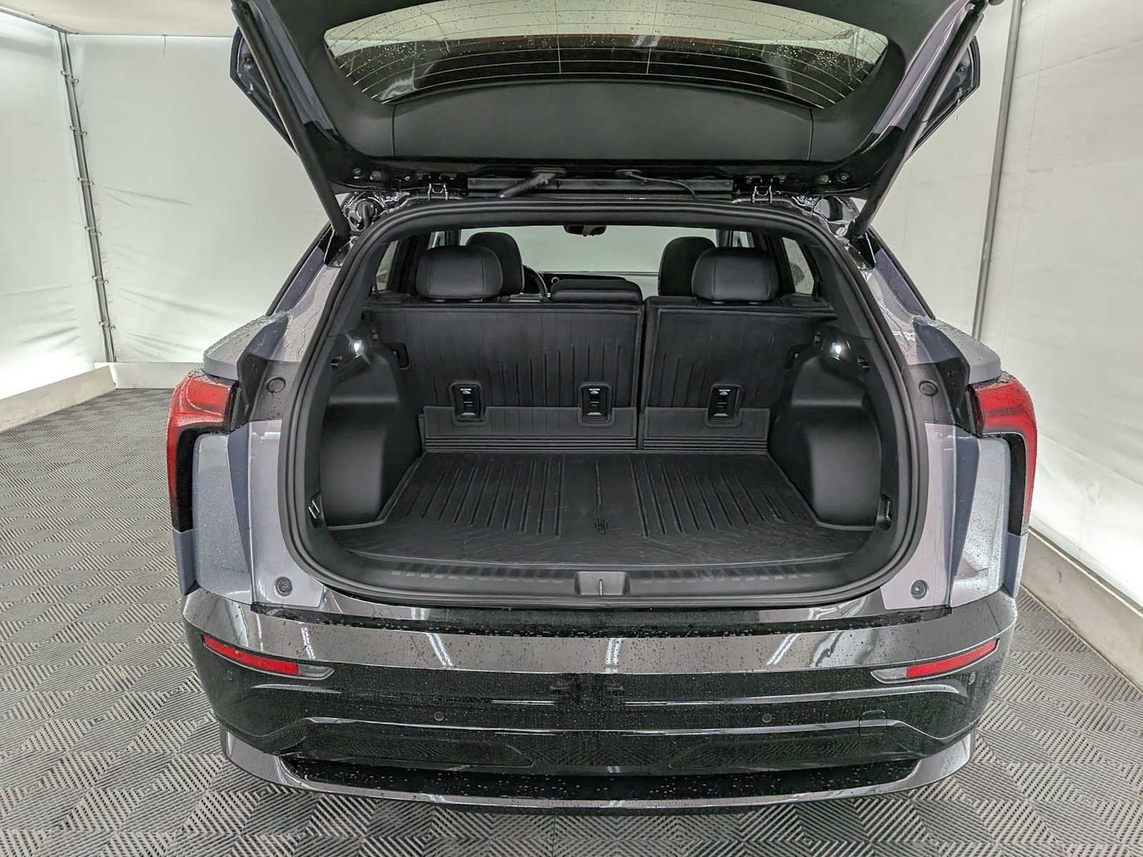 Thumbnail: 2026 Chevrolet Blazer EV - 33