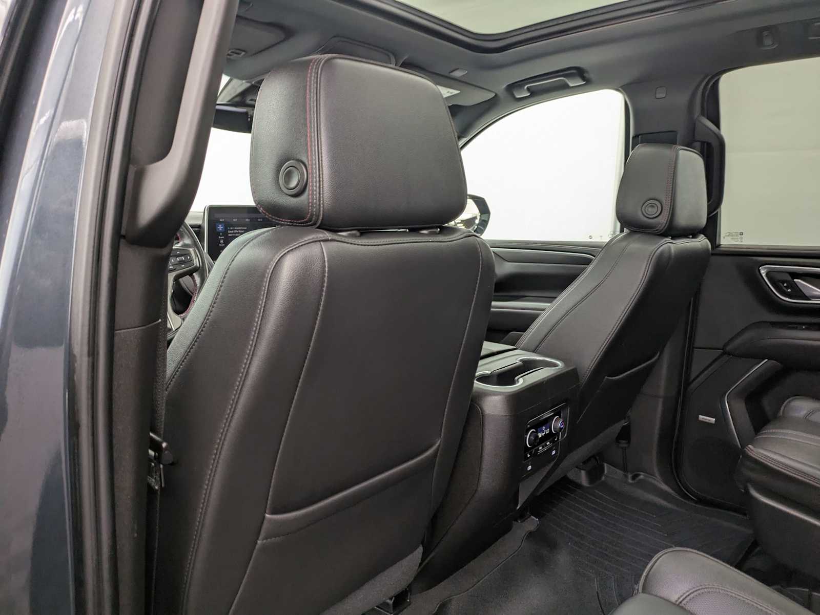 Thumbnail: 2021 Chevrolet Tahoe - 20