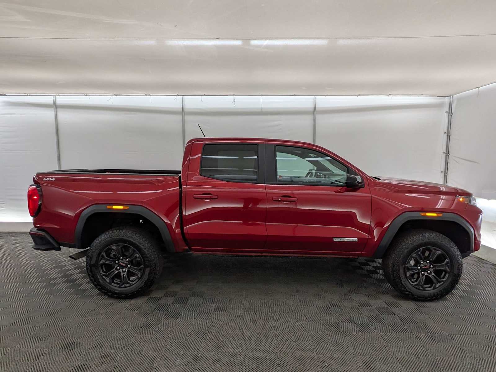 Thumbnail: 2024 GMC Canyon - 7