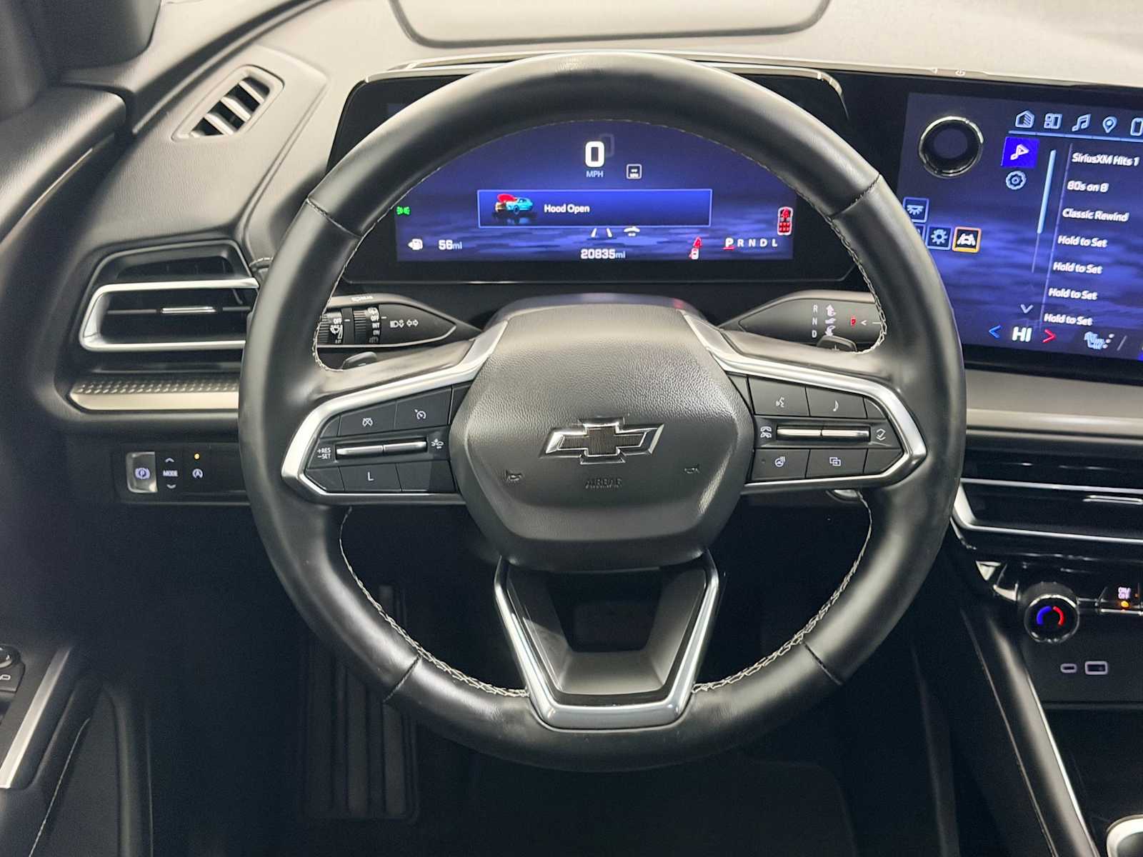 Thumbnail: 2024 Chevrolet Traverse - 23