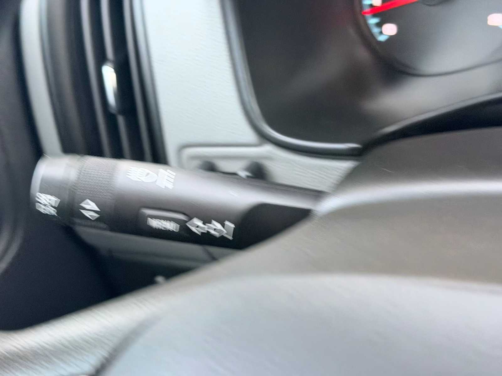 Thumbnail: 2021 Chevrolet Colorado - 27