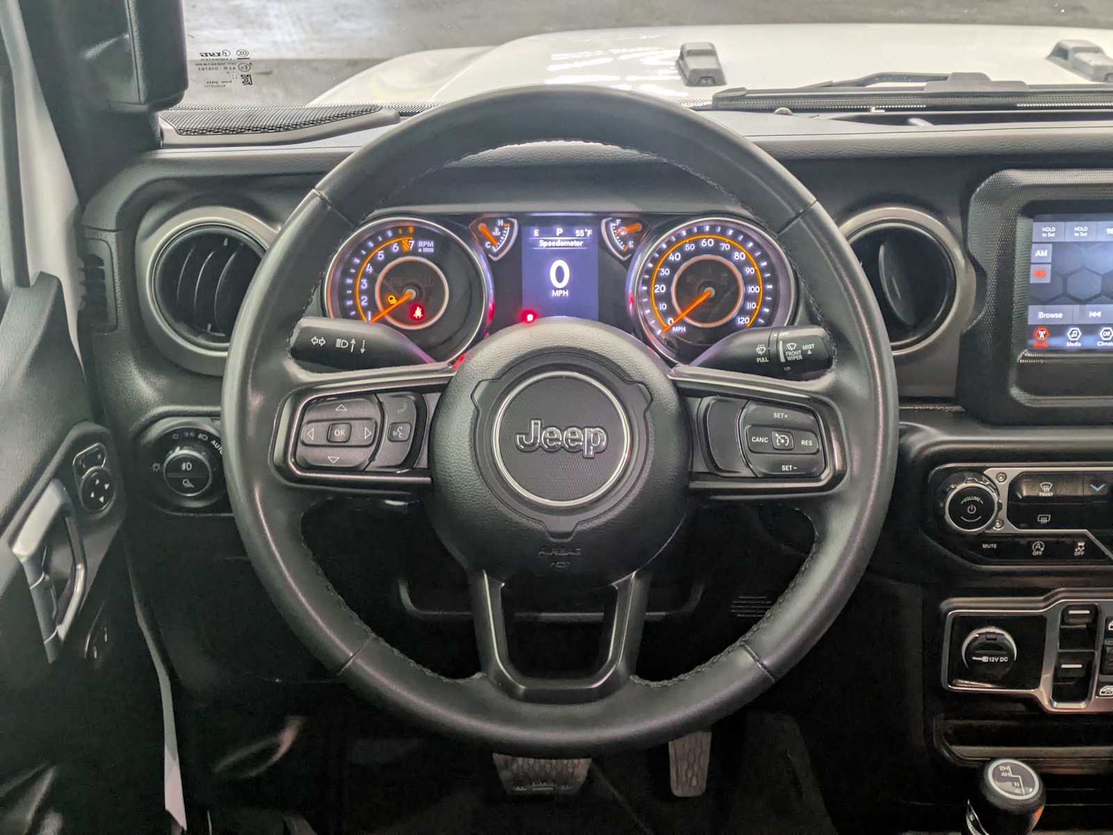 Thumbnail: 2023 Jeep Gladiator - 23