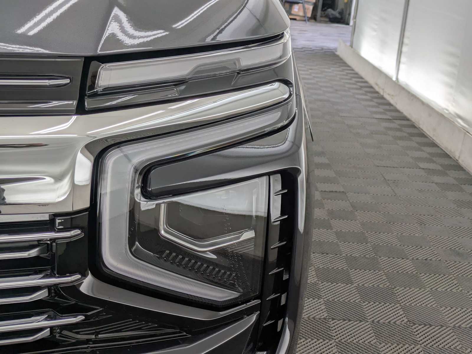 Thumbnail: 2025 Chevrolet Suburban - 10