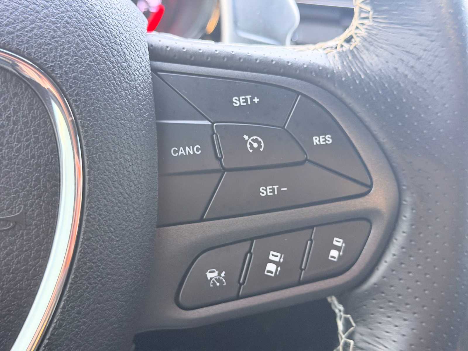 Thumbnail: 2022 Dodge Durango - 26