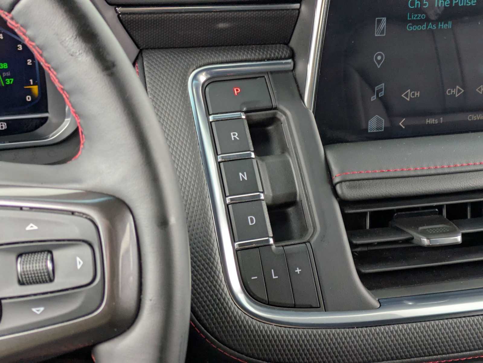 Thumbnail: 2023 Chevrolet Tahoe - 31